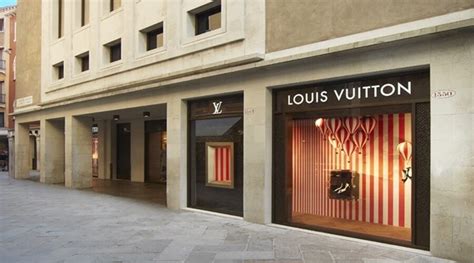 louis vuitton venice airport|louis vuitton venezia italy.